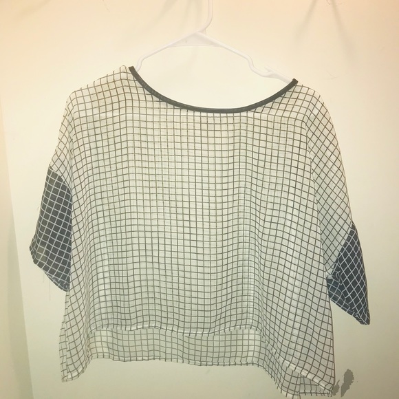 Sheer grid top. Size small. - Picture 2 of 3
